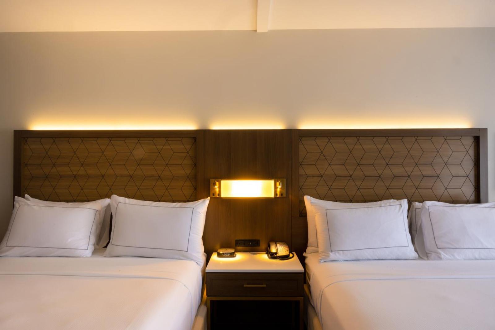 Doubletree By Hilton Tinton Falls-Итонтаун Экстерьер фото