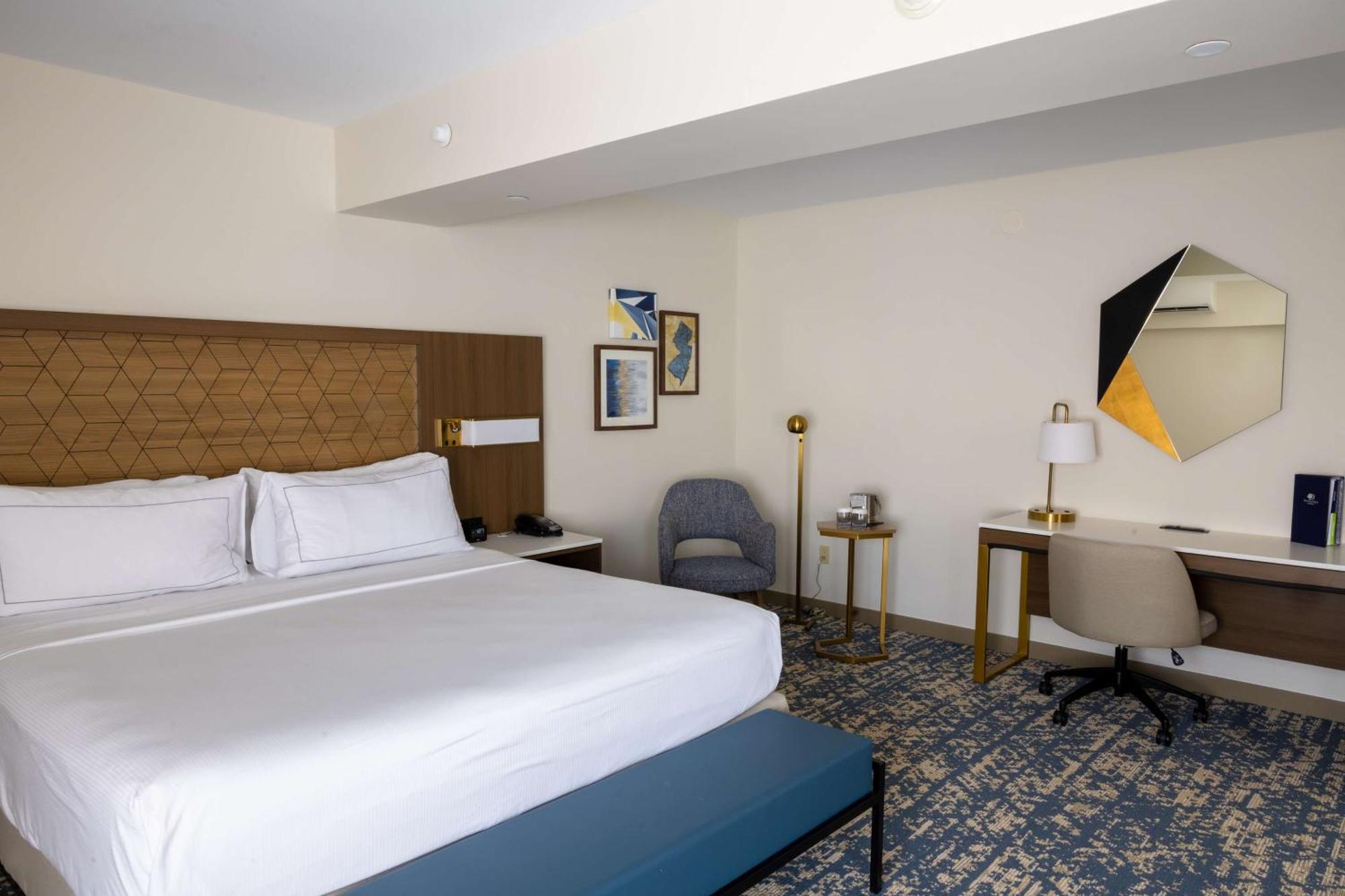 Doubletree By Hilton Tinton Falls-Итонтаун Экстерьер фото